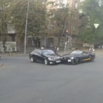 ДТП у Києві: на Гарматній Chevrolet Camaro не пропустив Mercedes-Benz